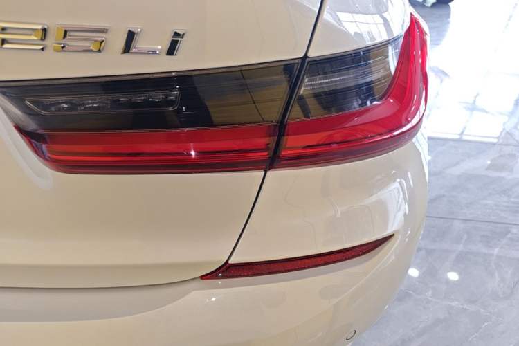 Used BMW 3 Series 2021 325Li M Sport Package Right Rear Taillight