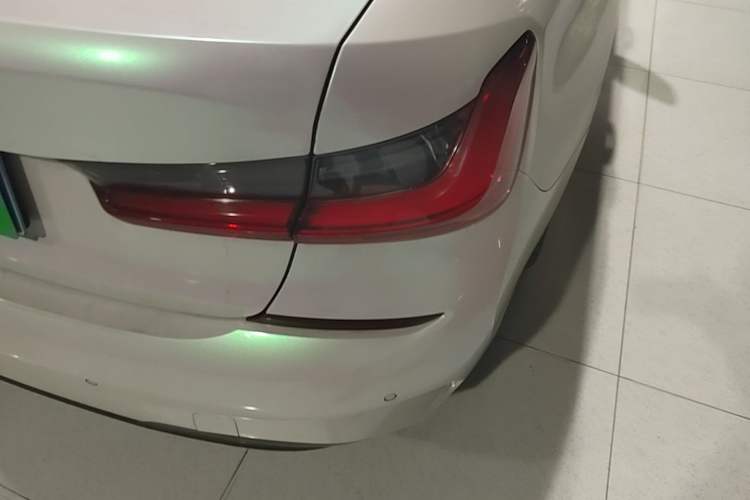 Used BMW 3 Series 2021 325i M Sport Package Right Rear Taillight