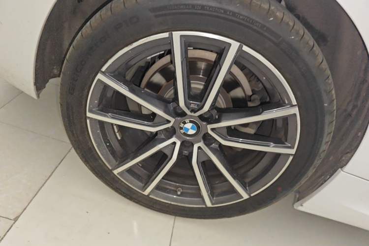 Used BMW 3 Series 2021 320Li M Sport Package Right Rear Wheel Hub