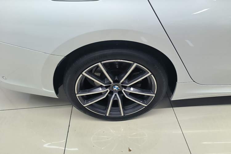 Used BMW 3 Series 2021 Second Facelift 325Li M Sport Package Right Rear Wheel Hub