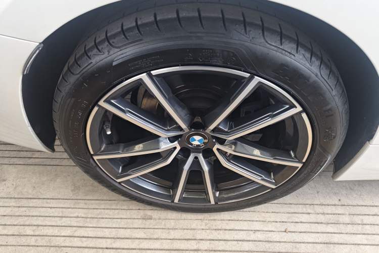 Used BMW 3 Series 2021 Second Facelift 325Li M Sport Package Right Rear Wheel Hub