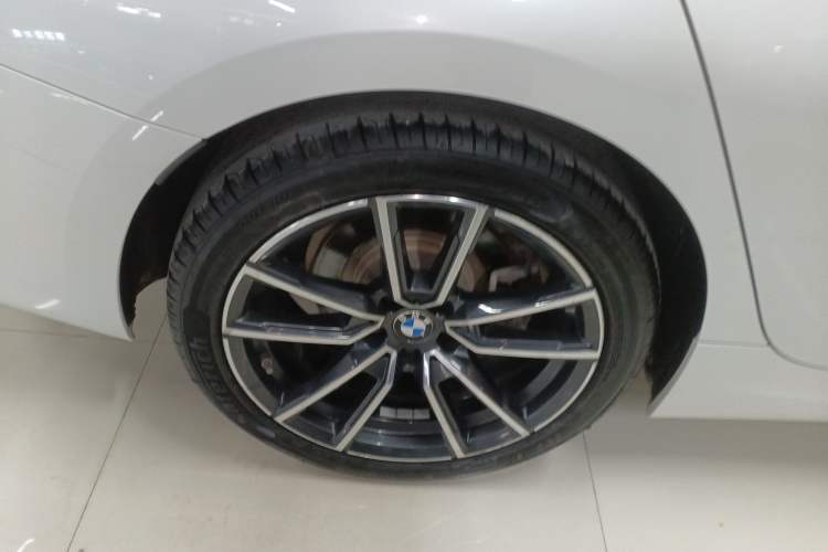 Used BMW 3 Series 2021 Restyled 325Li M Sport Package Right Rear Wheel Hub