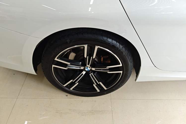 Used BMW 3 Series 2021 Second Facelift 325i M Sport Package Right Rear Wheel Hub