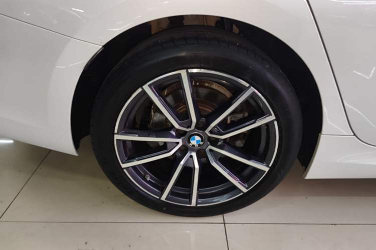 Used BMW 3 Series 2021 Facelifted 320Li M Sport Package Right Rear Wheel Hub