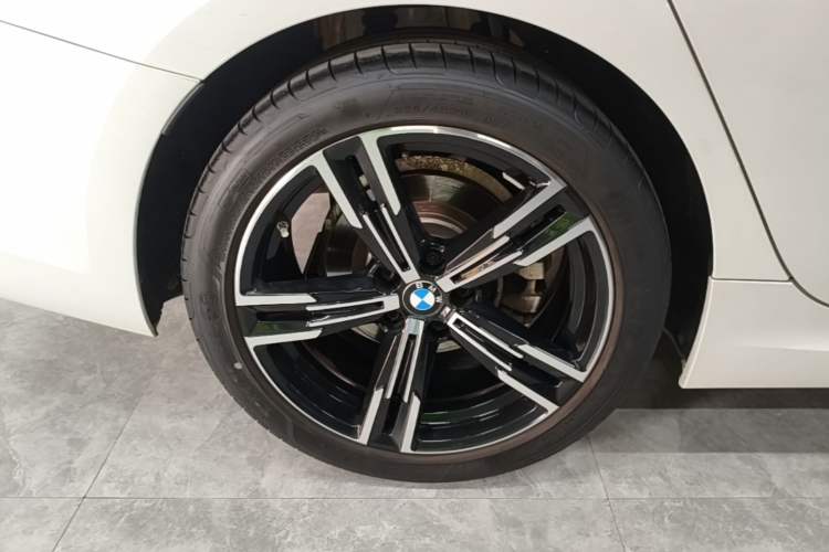 Used BMW 3 Series 2021 Restyled 325i M Sport Package Right Rear Wheel Hub