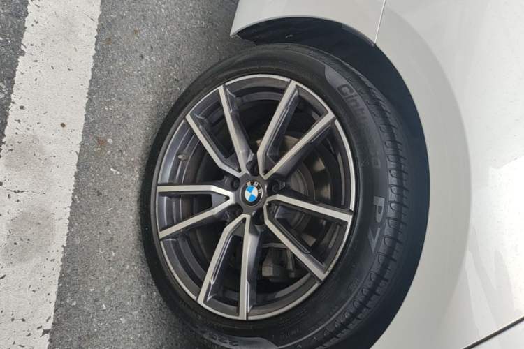Used BMW 3 Series 2021 Restyled 325Li M Sport Package Right Rear Wheel Hub