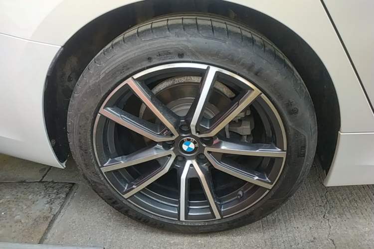 Used BMW 3 Series 2021 325Li M Sport Package Right Rear Wheel Hub