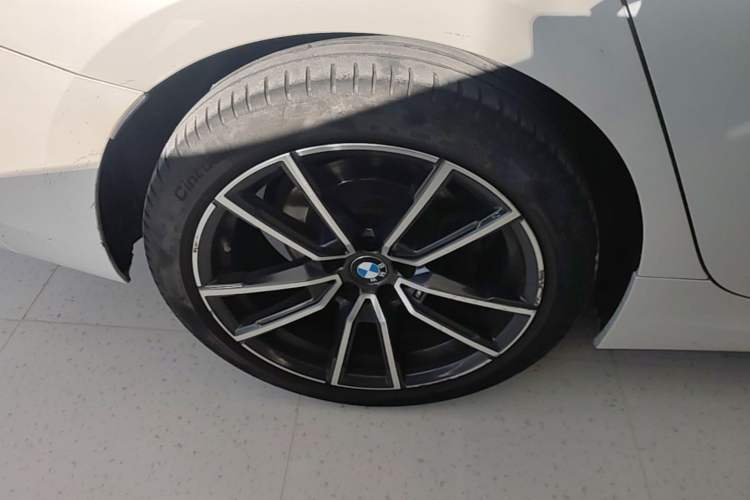 Used BMW 3 Series 2021 Facelifted 320Li M Sport Package Right Rear Wheel Hub