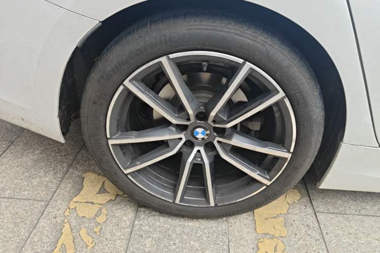 Used BMW 3 Series 2021 Second Facelift 325Li M Sport Package Right Rear Wheel Hub