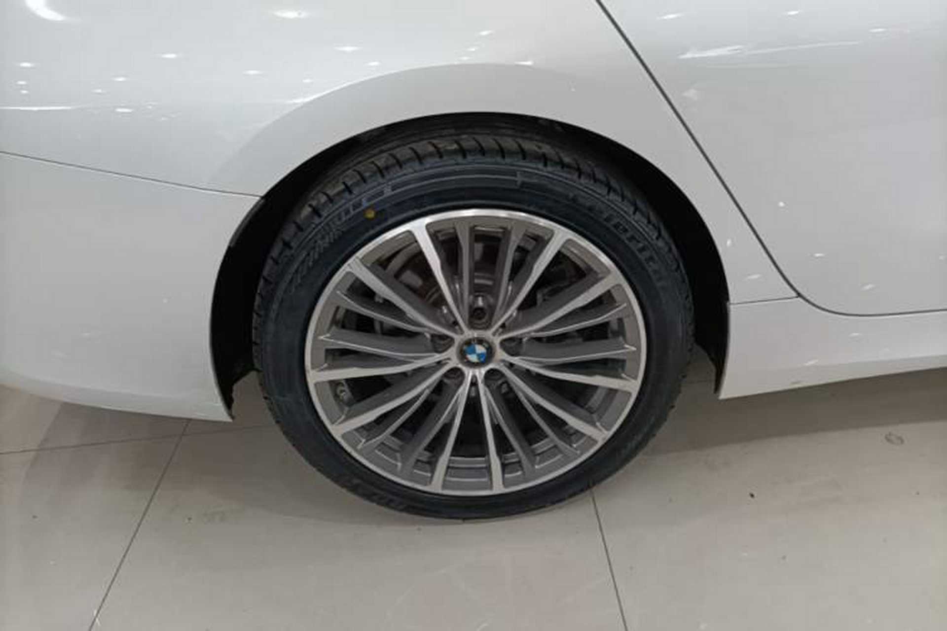 Used BMW 3 Series 2021 Restyled 320i Sport Package Right Rear Wheel Hub