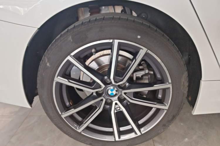 Used BMW 3 Series 2021 Facelifted 320Li M Sport Package Right Rear Wheel Hub