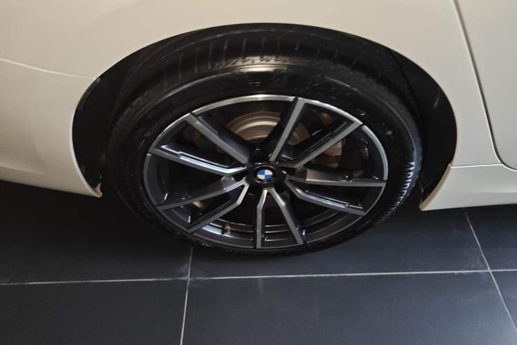 Used BMW 3 Series 2021 Restyled 325Li M Sport Package Right Rear Wheel Hub