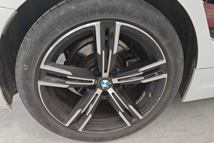 Used BMW 3 Series 2021 325i M Sport Package Right Rear Wheel Hub