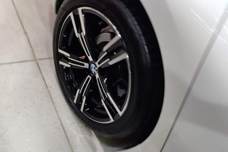 Used BMW 3 Series 2021 Second Facelift 325i M Sport Package Right Rear Wheel Hub