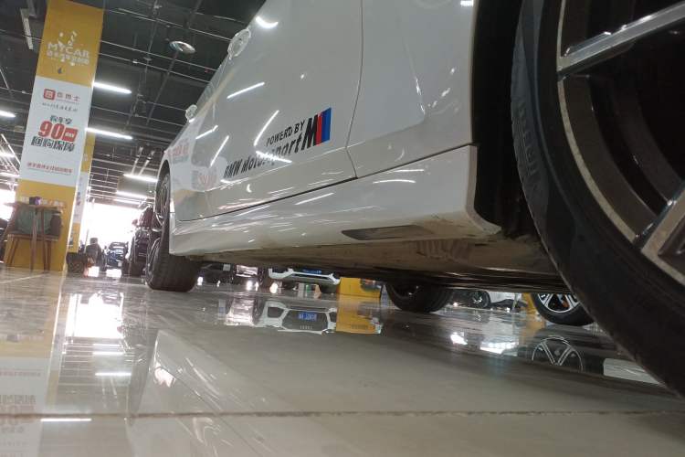 Used BMW 3 Series 2021 Restyled 325Li M Sport Package Right Side Sill