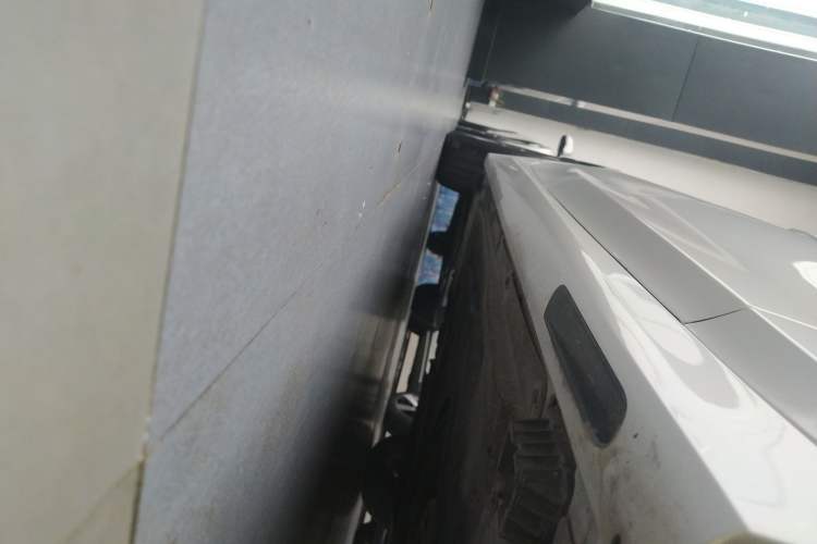 Used BMW 3 Series 2021 Restyled 325Li M Sport Package Right Side Sill