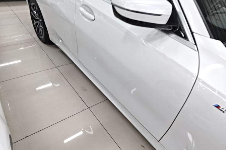 Used BMW 3 Series 2021 Second Facelift 320Li M Sport Package Right Side Sill