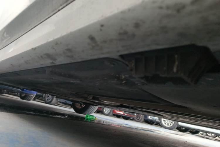 Used BMW 3 Series 2021 320i Sport Package Right Side Sill