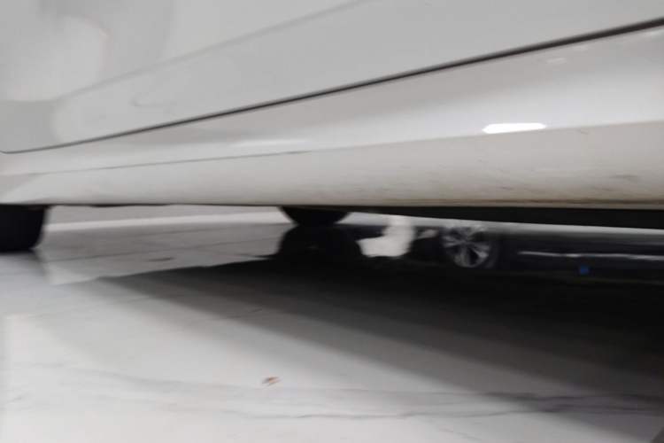 Used BMW 3 Series 2021 Second Facelift 325Li M Sport Package Right Side Sill
