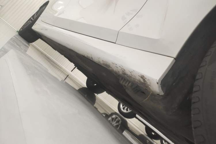 Used BMW 3 Series 2021 Facelifted 320Li M Sport Package Right Side Sill