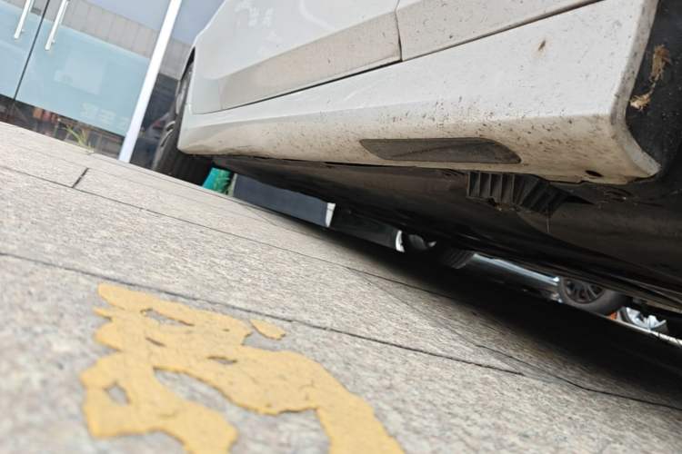 Used BMW 3 Series 2021 Second Facelift 325Li M Sport Package Right Side Sill