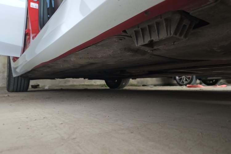Used BMW 3 Series 2021 320i Sport Package Right Side Sill