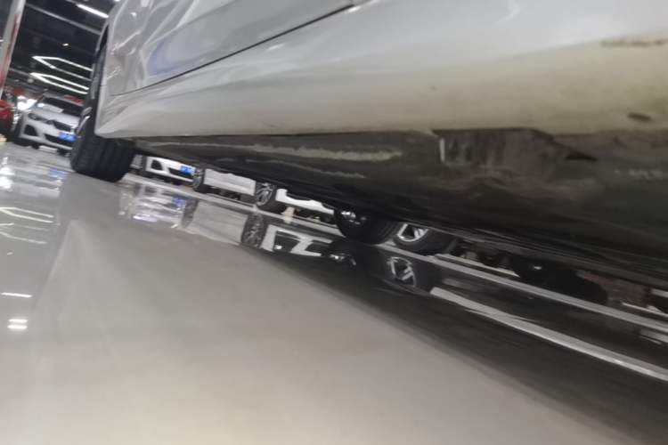 Used BMW 3 Series 2021 Second Facelift 320Li M Sport Package Right Side Sill