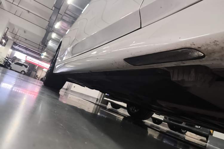 Used BMW 3 Series 2021 Second Facelift 325Li M Sport Night Edition Package Right Side Sill
