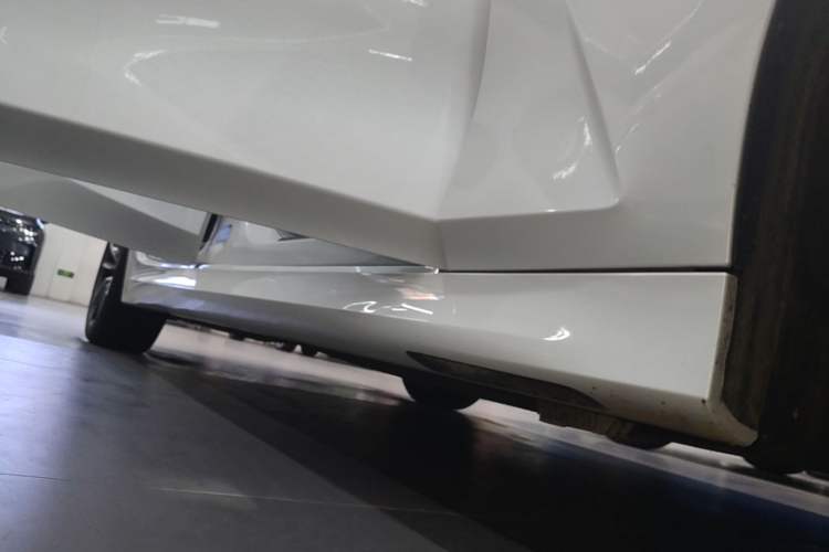 Used BMW 3 Series 2021 Second Facelift 325Li M Sport Package Right Side Sill