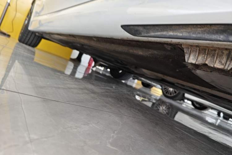 Used BMW 3 Series 2021 325Li M Sport Package Right Side Sill