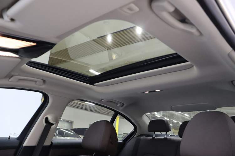 Used BMW 3 Series 2021 Restyled 320i Sport Package Roof