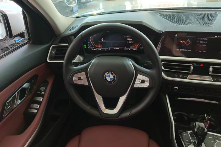 Used BMW 3 Series 2021 320i Sport Package Steering Wheel