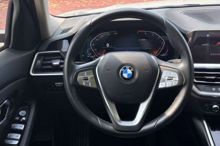Used BMW 3 Series 2021 320i Sport Package Steering Wheel