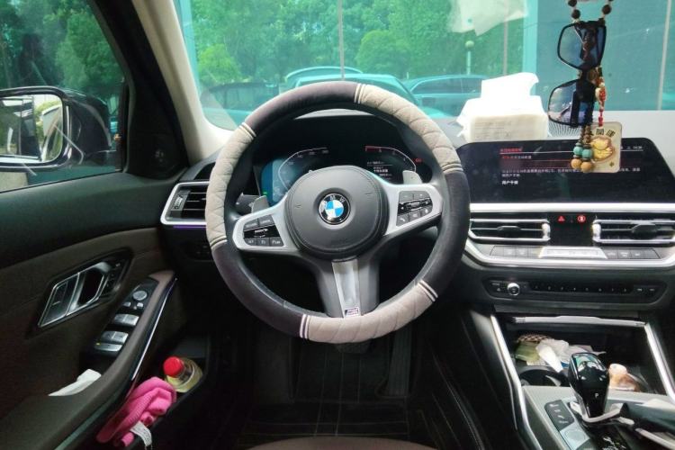 Used BMW 3 Series 2021 325Li M Sport Shadowline Package Steering Wheel