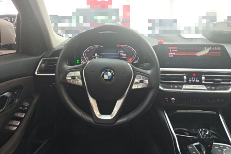Used BMW 3 Series 2021 Second Facelift 320i Sport Package Steering Wheel