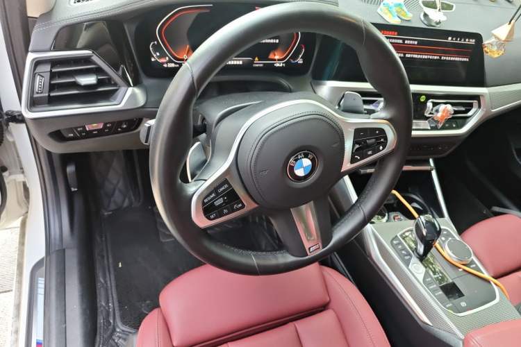 Used BMW 3 Series 2021 325Li M Sport Shadowline Package Steering Wheel