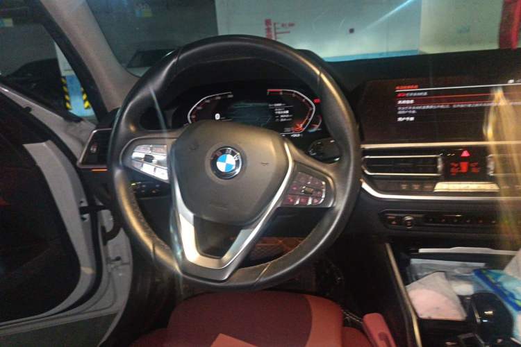 Used BMW 3 Series 2021 320i Sport Package Steering Wheel