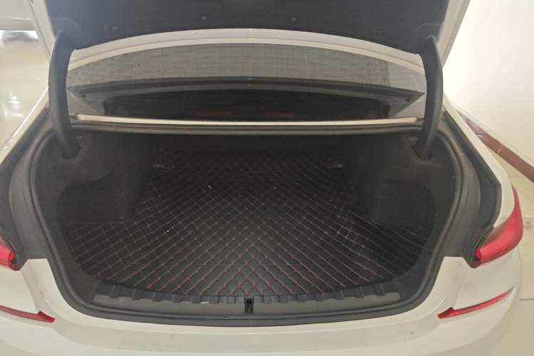 Used BMW 3 Series 2021 320Li M Sport Package Trunk