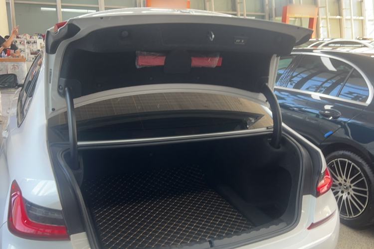 Used BMW 3 Series 2021 Second Facelift 330i M Sport Night Edition Package Trunk