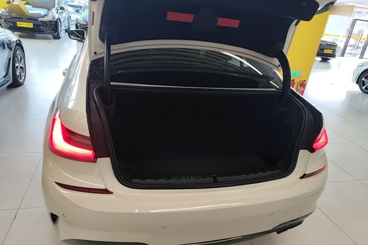 Used BMW 3 Series 2021 325Li M Sport Package Trunk