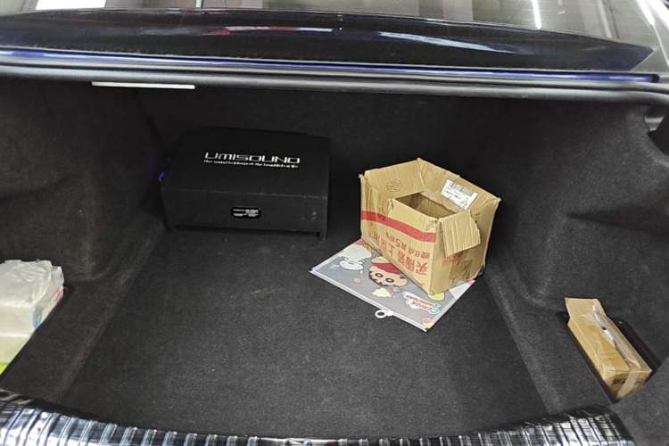 Used BMW 3 Series 2021 320Li M Sport Package Trunk