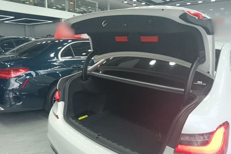 Used BMW 3 Series 2021 320Li M Sport Package Trunk