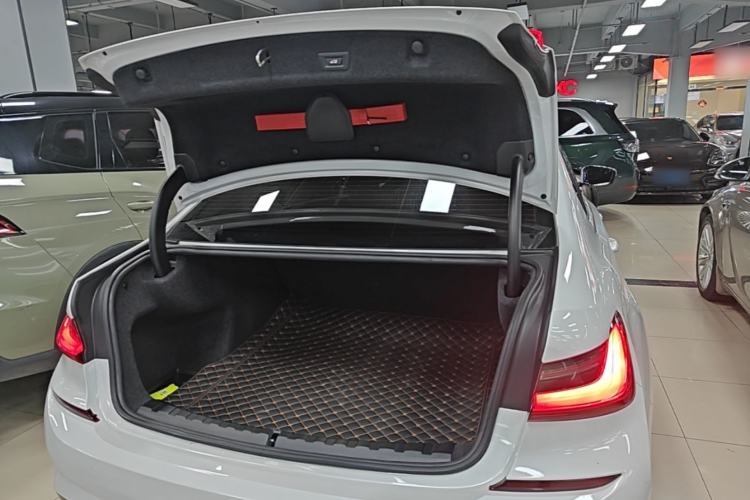 Used BMW 3 Series 2021 Facelifted 320Li M Sport Package Trunk