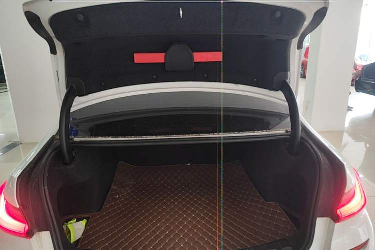Used BMW 3 Series 2021 325Li M Sport Package Trunk