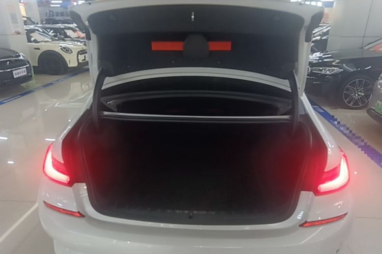 Used BMW 3 Series 2021 Second Facelift 325Li M Sport Package Trunk