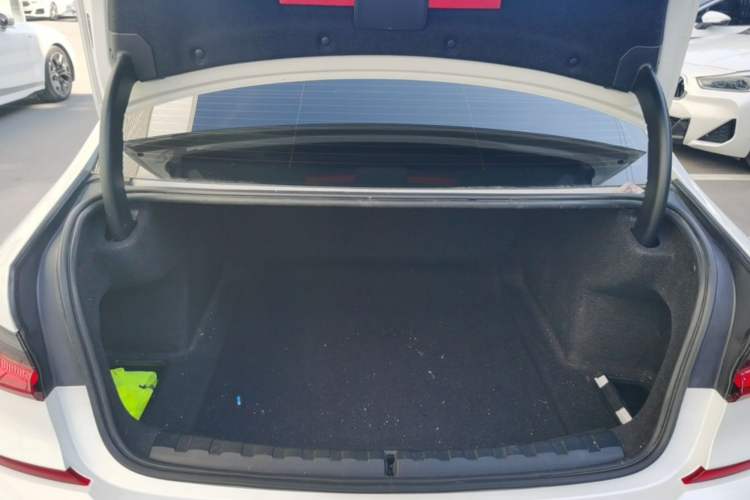 Used BMW 3 Series 2021 325Li M Sport Package Trunk
