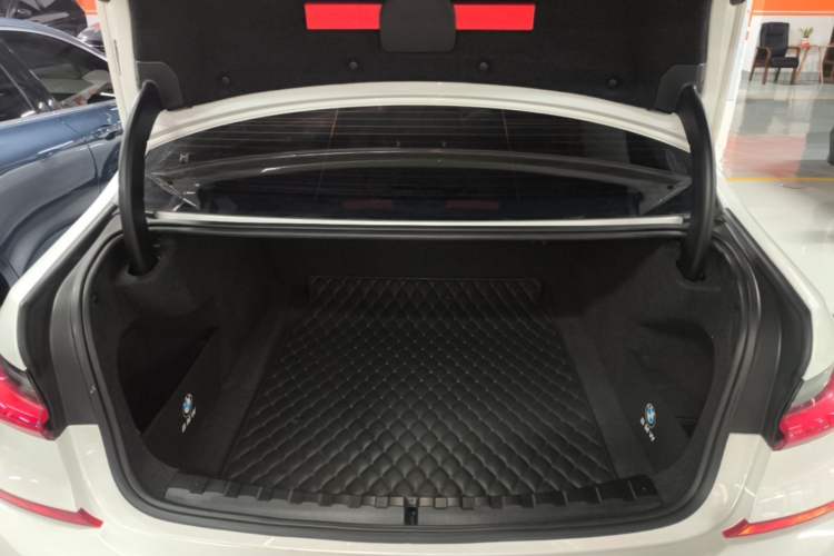 Used BMW 3 Series 2021 Facelifted 320Li M Sport Package Trunk