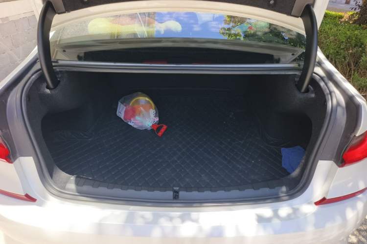 Used BMW 3 Series 2021 325Li M Sport Package Trunk