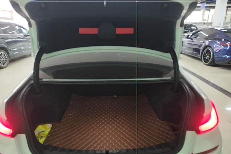 Used BMW 3 Series 2021 325Li M Sport Package Trunk