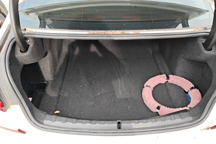 Used BMW 3 Series 2021 320Li M Sport Package Trunk
